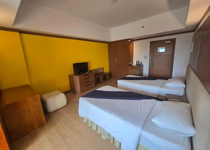 Riverside Hotel 4*