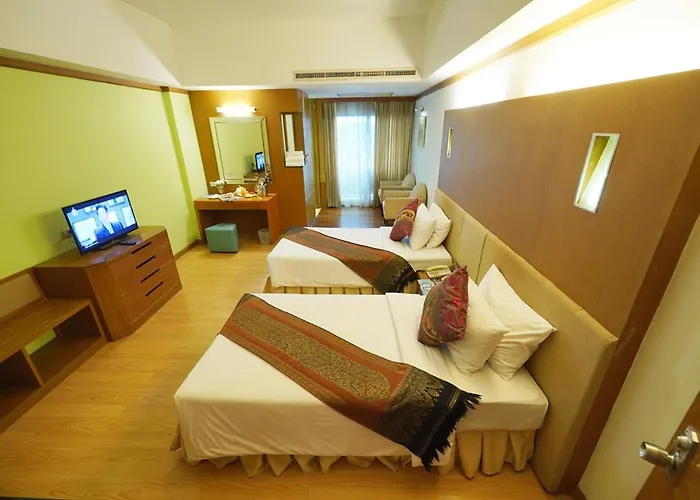 Riverside Hotel 4*