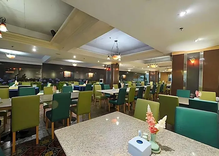 Riverside Hotel 4*