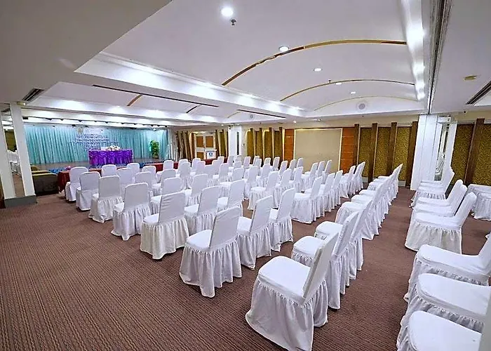 Riverside Hotel